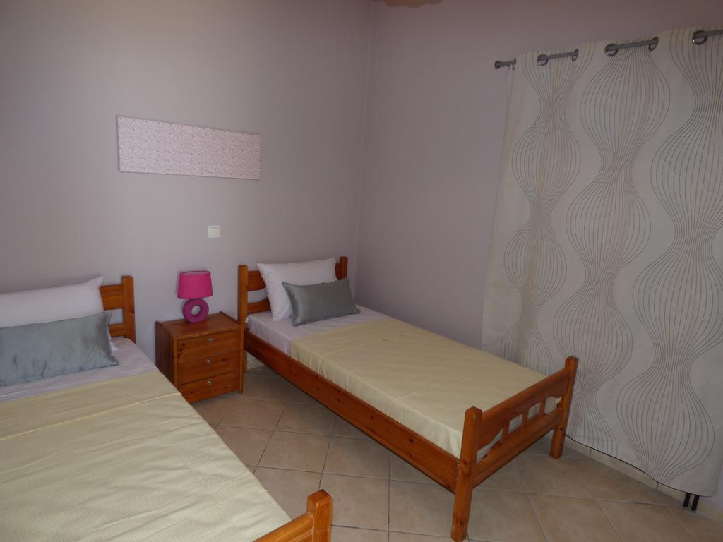Rampelia Apartments Imerovigli  Room photo